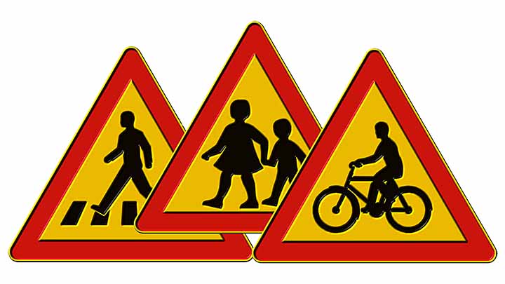 kevyestä liikenteestä varoittavia liikennemerkkejä