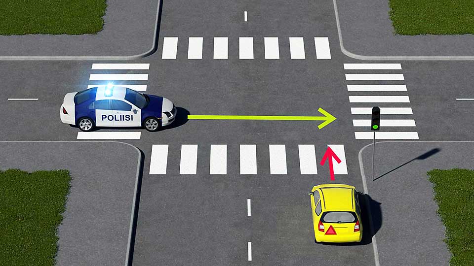 mallinnettu liikennetilanne; mopoilija lähestyy risteystä, johon on tulossa hälytysajoneuvo